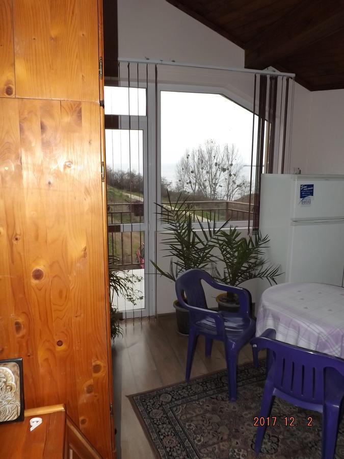 Faina Guest House Rezovo Eksteriør bilde